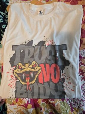 Delta White Short-Sleeve Tee with Snake Graphic and Red Accents